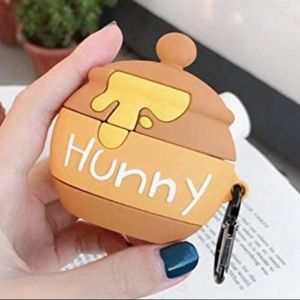 NWT Winnie the Pooh honey pot AirPods Pro case